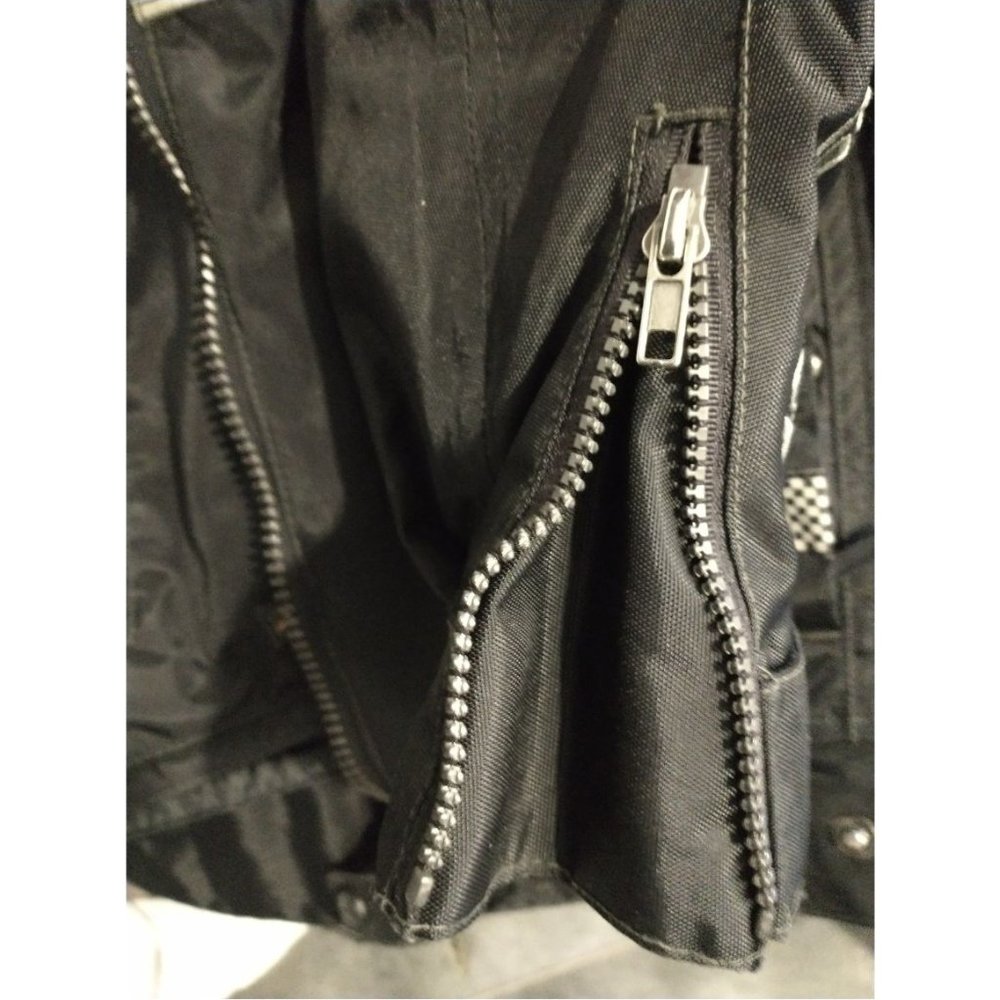 Motorcycle jacket - Picture 9 of 12